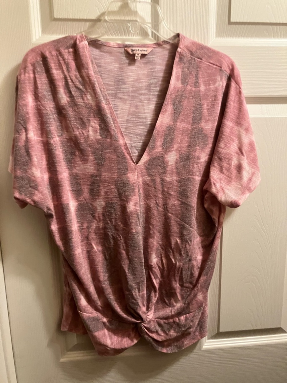 Juicy Couture Pink Heathered V-Neck Short Sleeve Twist-Front Tee